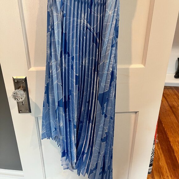 Beautiful NEW WITH TAGS Milly dress
